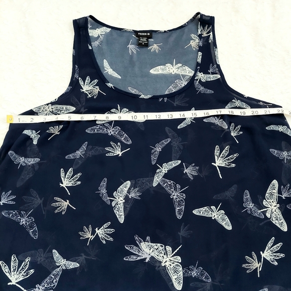 Torrid Dragonfly Tank Navy Scoop Neck Hi-Lo Ruffle Hem - Size 12 - Picture 5 of 6